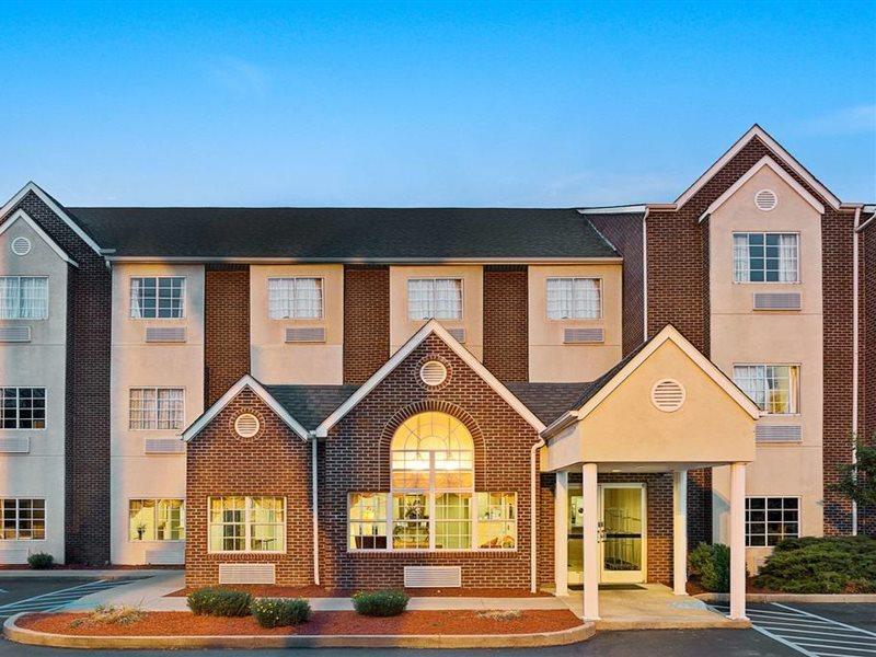 Microtel Inn & Suites By Wyndham Florence/Cincinnati Airpo Esterno foto