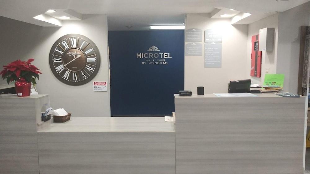 Microtel Inn & Suites By Wyndham Florence/Cincinnati Airpo Esterno foto