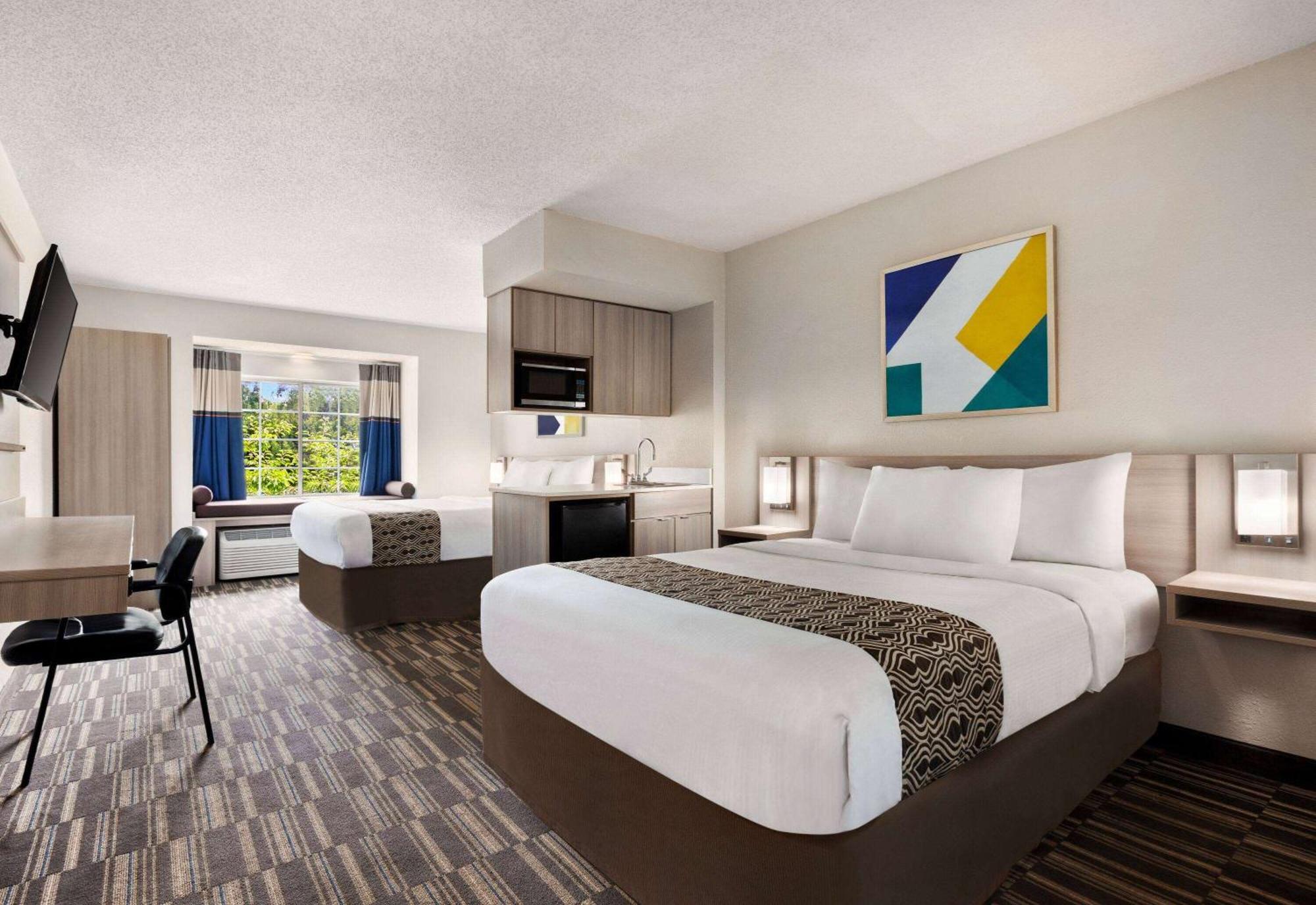 Microtel Inn & Suites By Wyndham Florence/Cincinnati Airpo Esterno foto