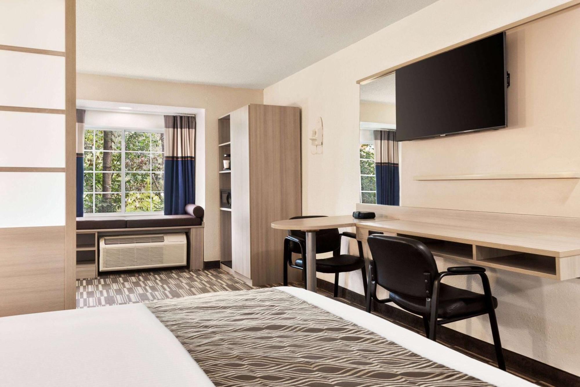Microtel Inn & Suites By Wyndham Florence/Cincinnati Airpo Esterno foto